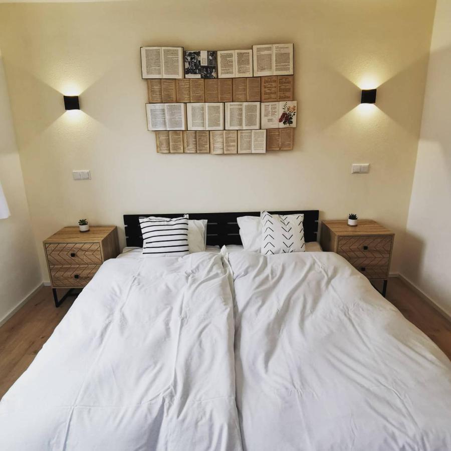Moderne Ferienwohnungen Mit Designbad Petting Bagian luar foto